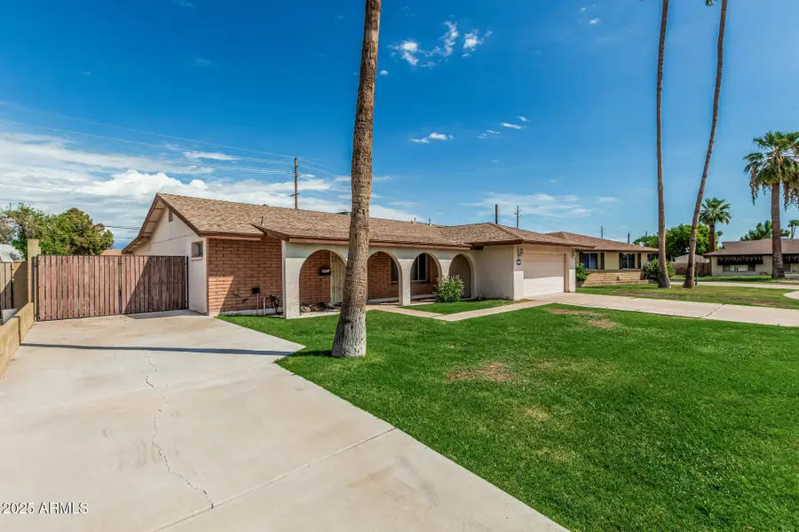 4134 W Linger Lane, Phoenix, AZ 85051 - Image #2