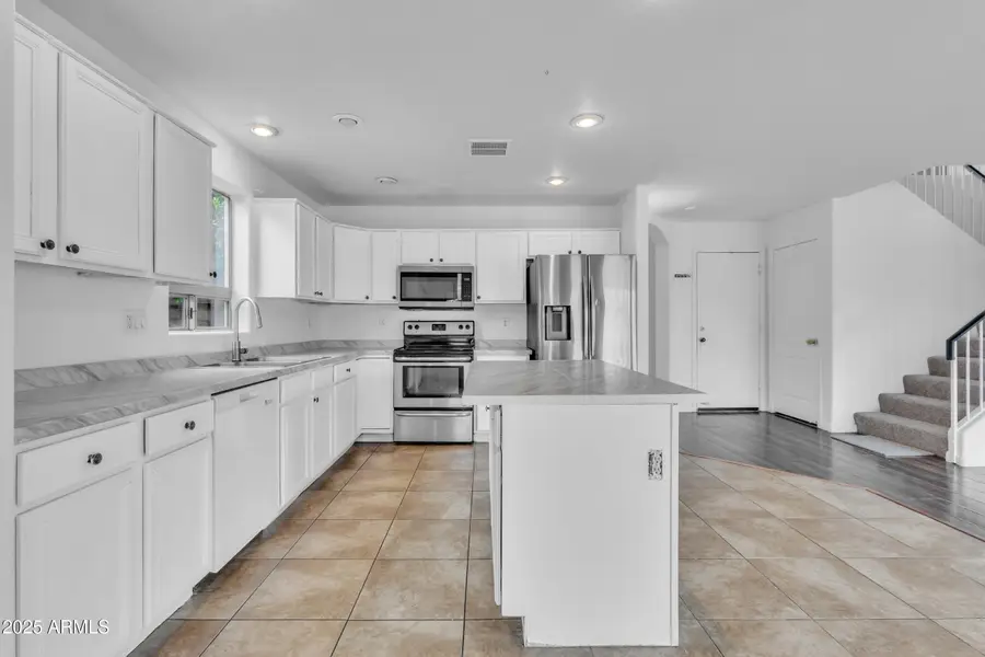 9139 W Florence Avenue, Phoenix, AZ 85353 - Image #3