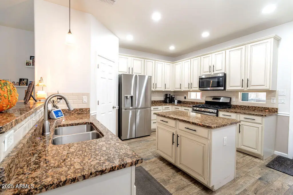 7511 E Osage Avenue, Mesa, AZ 85212 - Image #1