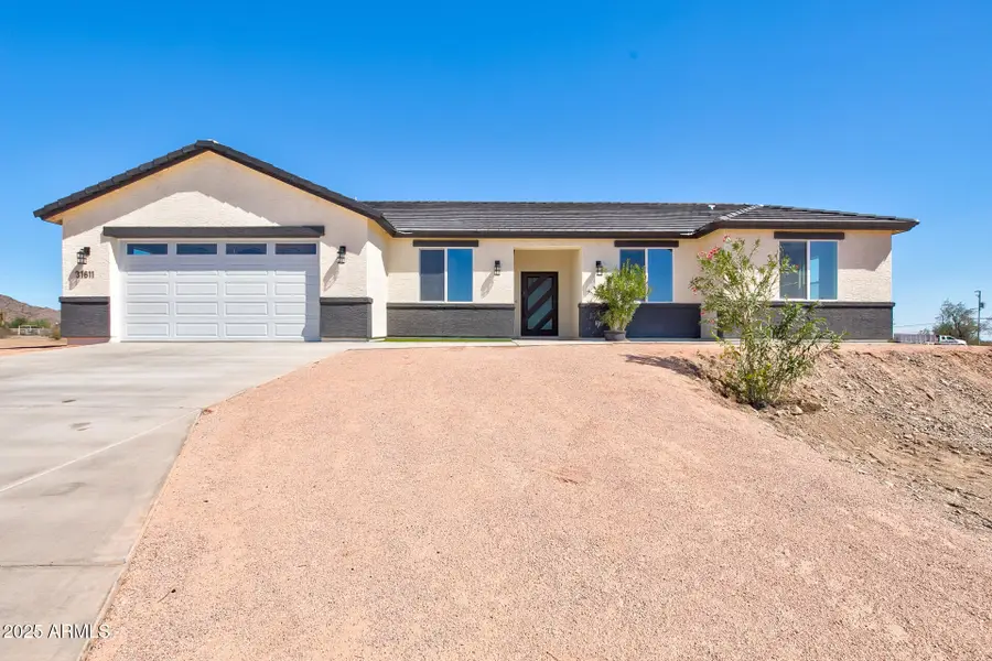 31611 N 164th Avenue, Surprise, AZ 85387 - Image #2