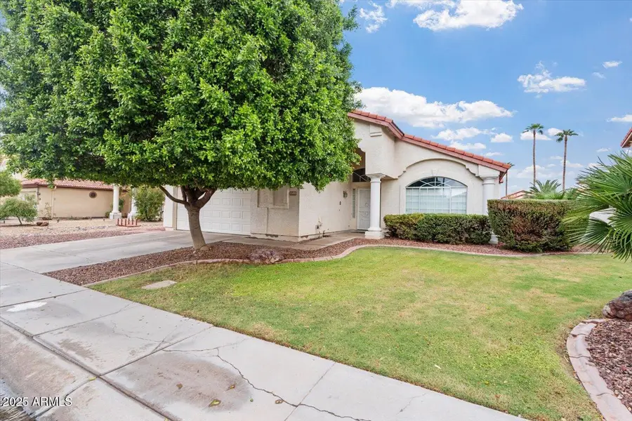 11406 W Crimson Lane, Avondale, AZ 85392 - Image #2