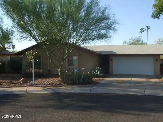 8608 E Whitton Avenue, Scottsdale, AZ 85251 - Image #1