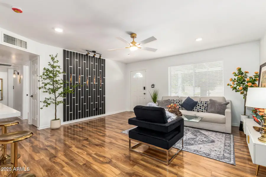 2201 E Kings Avenue, Phoenix, AZ 85022 - Image #2