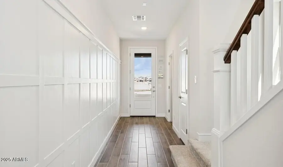 8048 W Griswold Road, Peoria, AZ 85345 - Image #2