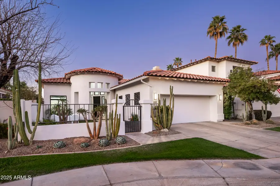 7614 E Cactus Wren Road, Scottsdale, AZ 85250 - Image #2