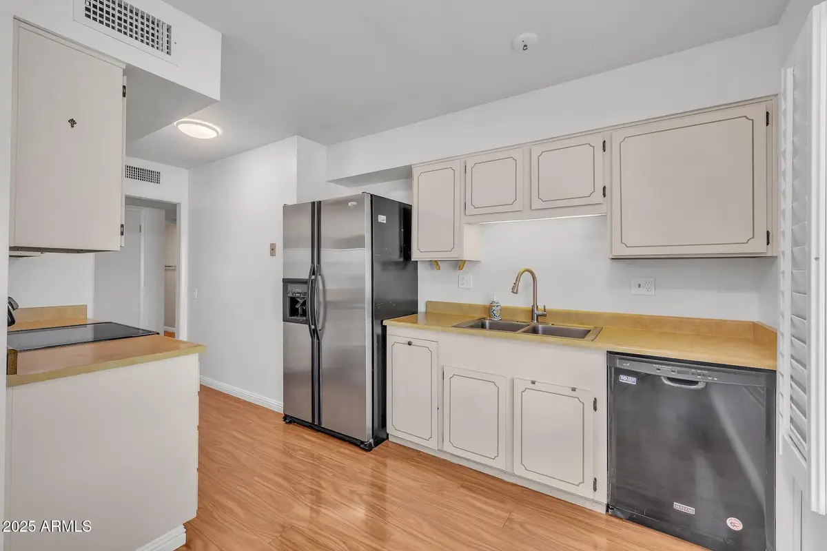 19845 N Welk Drive, Sun City, AZ 85373 - Image #1