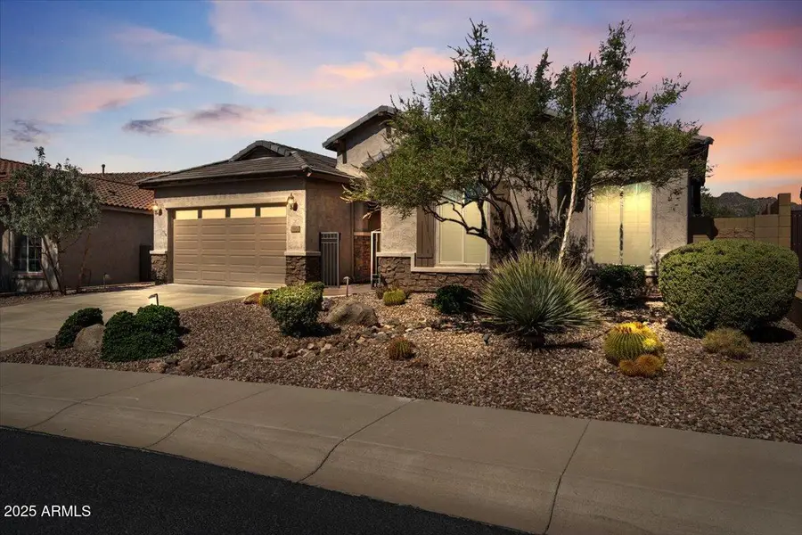 5822 E Bramble Berry Lane, Deer Valley, AZ 85331 - Image #2