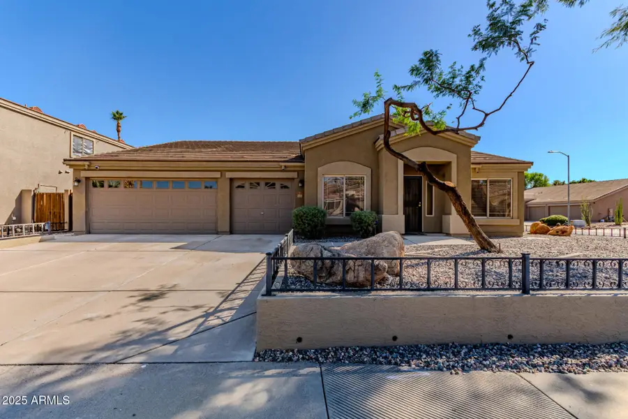 8479 W Berridge Lane, Glendale, AZ 85305 - Image #2