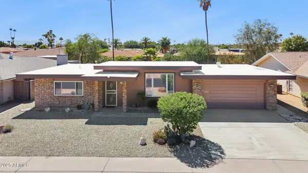 9405 W Rolling Hills Drive, Sun City, AZ 85351