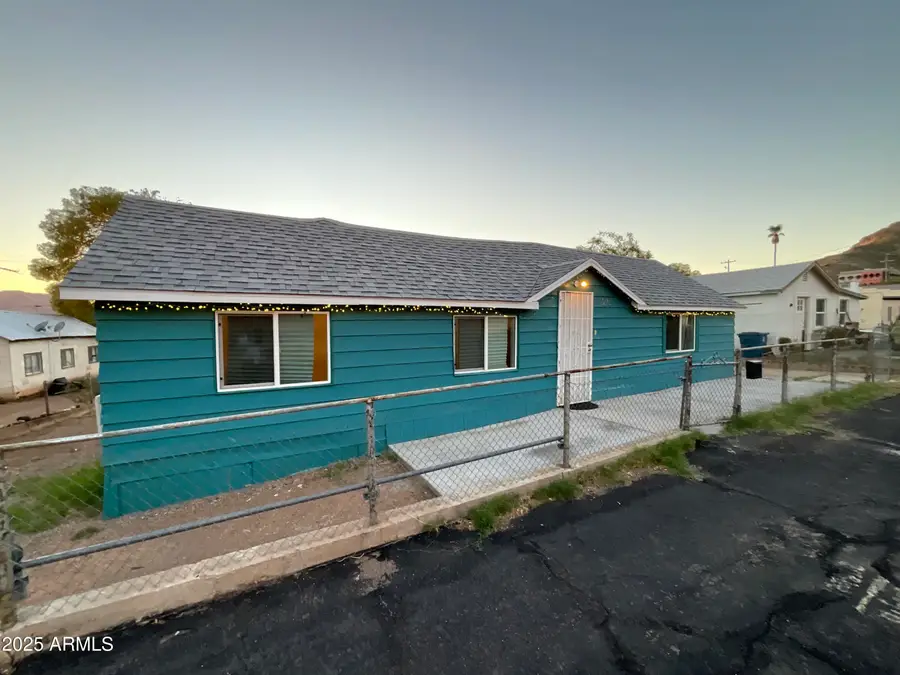 75 N High School Avenue, Superior, AZ 85173 - Image #2