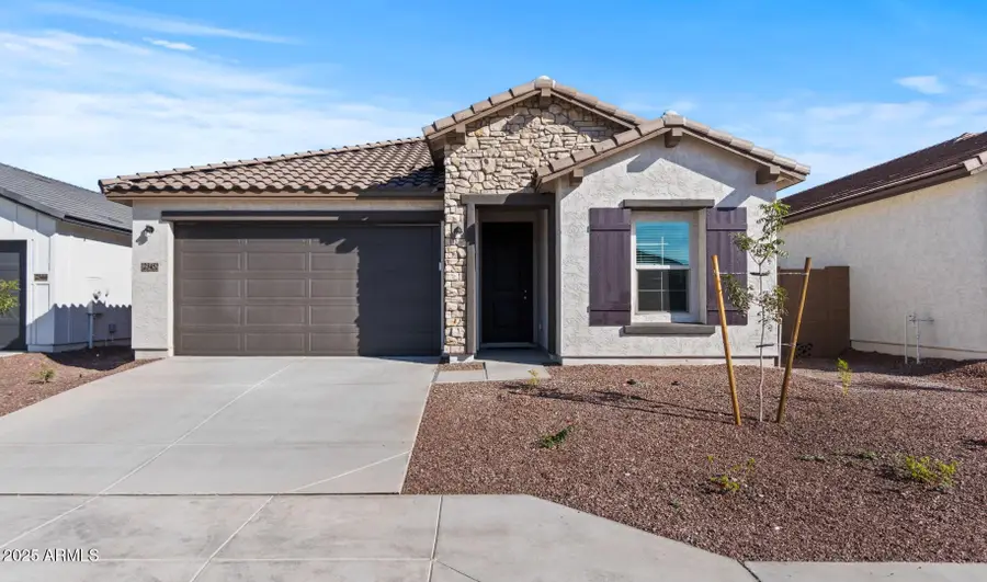 23452 W Burton Avenue, Buckeye, AZ 85326 - Image #2