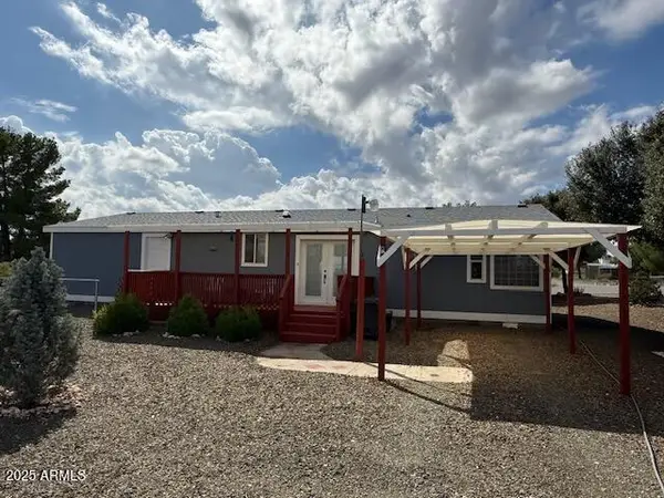 20720 E Larry Lane Lane, Mayer, AZ 86333
