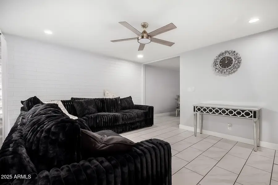 4938 W Mclellan Road, Glendale, AZ 85301 - Image #3