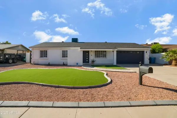 8001 W Turney Avenue, Phoenix, AZ 85033