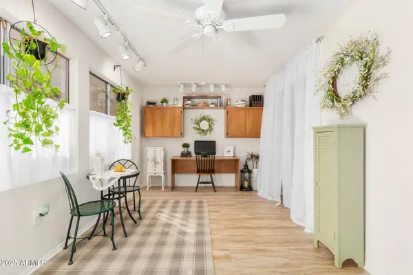 13637 N Del Webb Boulevard, Sun City, AZ 85351