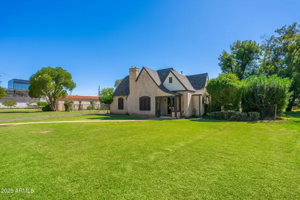 15 W Medlock Drive, Phoenix, AZ 85013