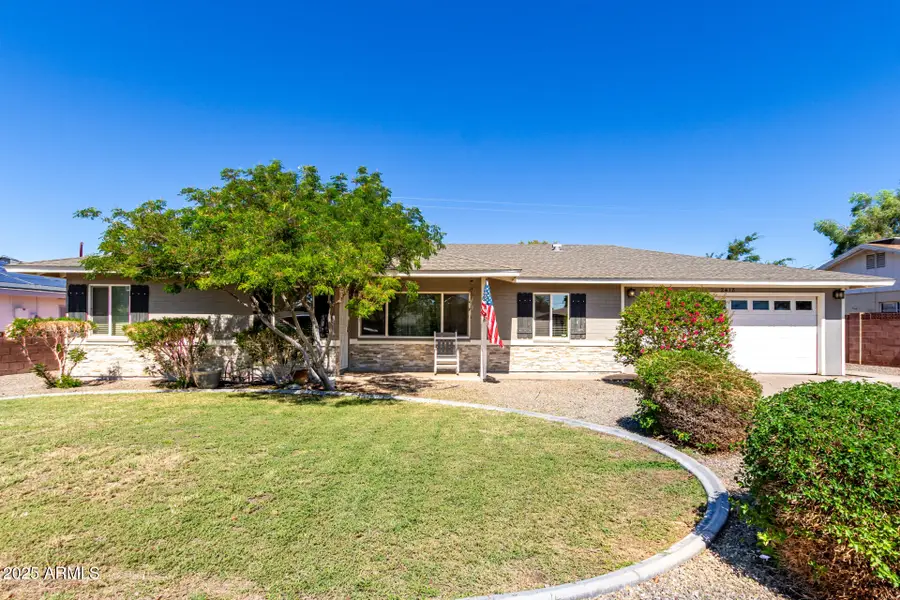 2418 W Greenbriar Drive, Phoenix, AZ 85023 - Image #2