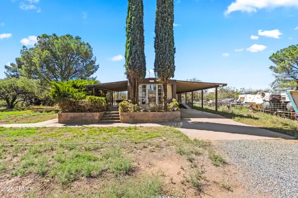 17071 E Bob White Road, Mayer, AZ 86333
