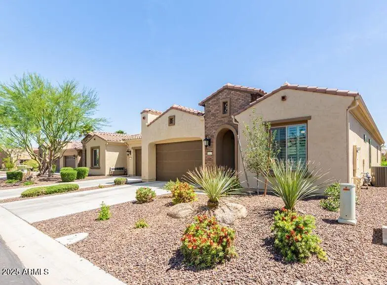 16923 W Palm Lane, Goodyear, AZ 85395 - Image #1