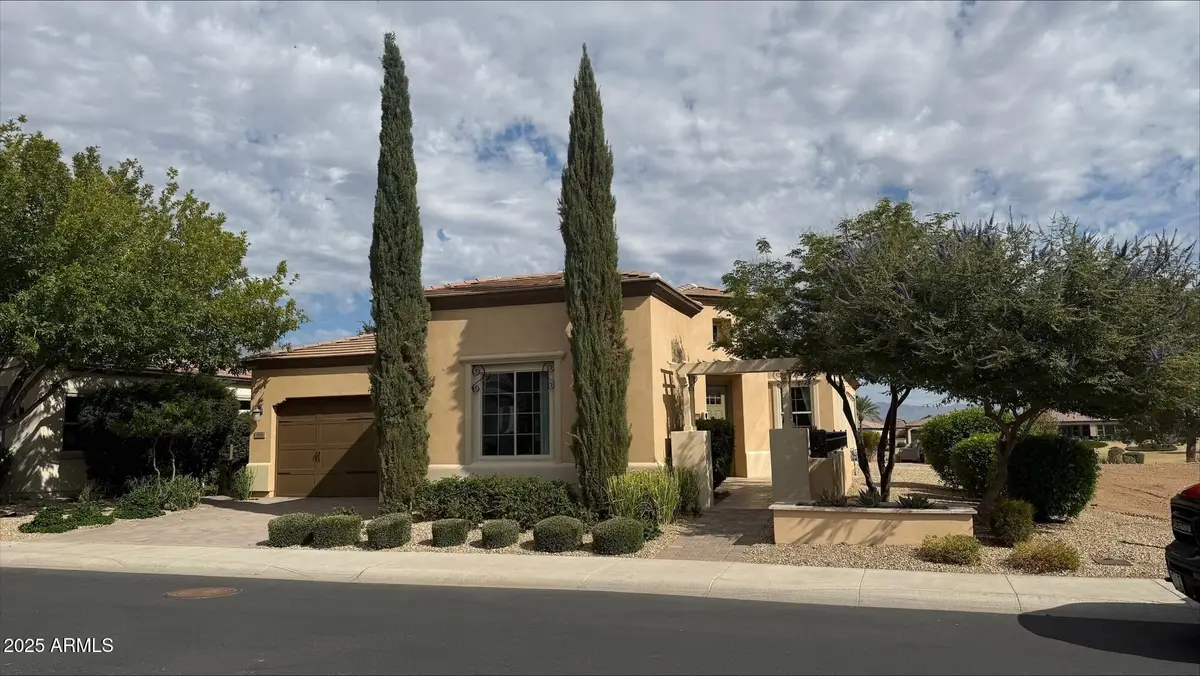 566 E Peach Tree Street, San Tan Valley, AZ 85140 - Image #1