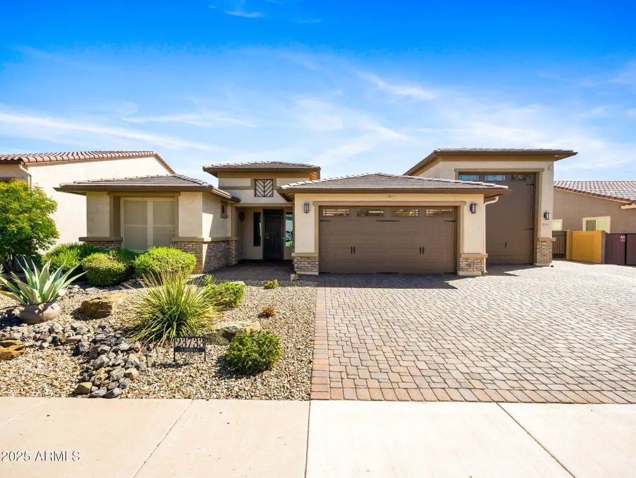 23733 N 169th Lane, Surprise, AZ 85387 - Image #2