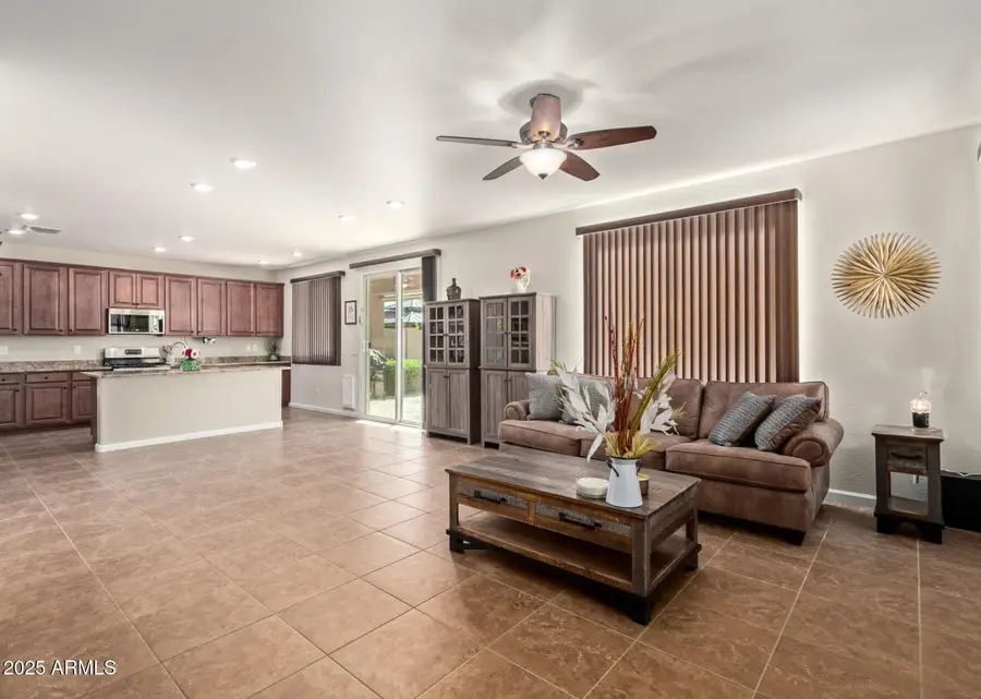 13123 W Cottontail Lane, Peoria, AZ 85383 - Image #3