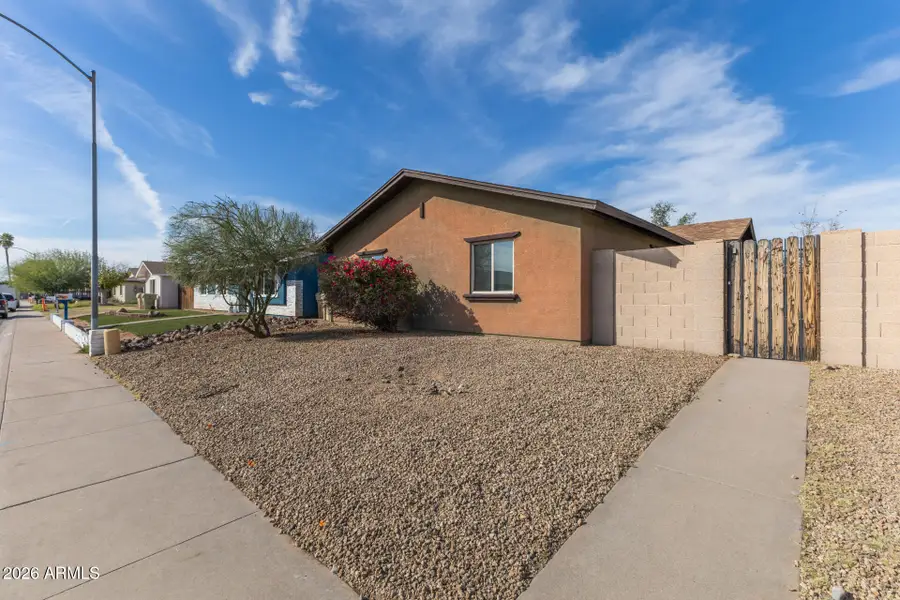 5318 W Mauna Loa Lane, Glendale, AZ 85306 - #2