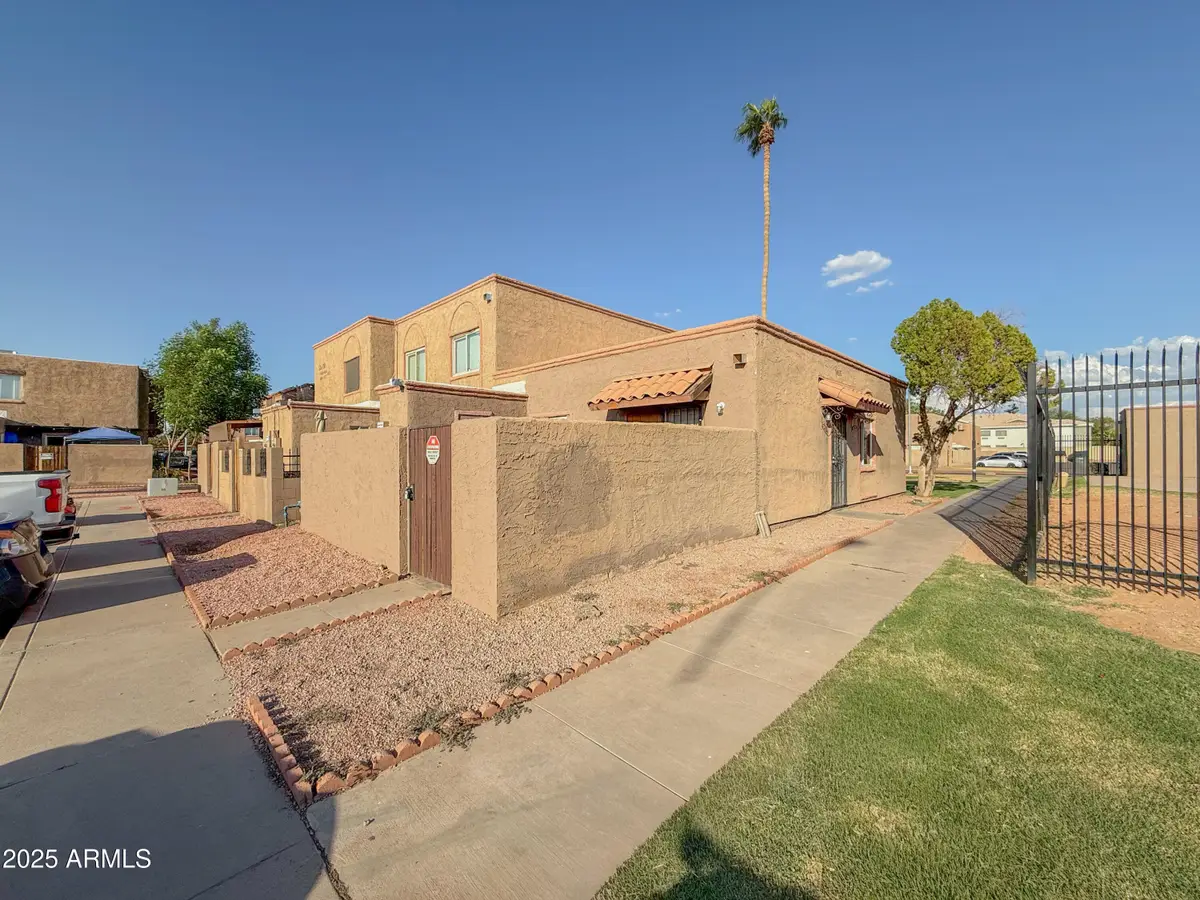 1455 N 53rd Drive, Phoenix, AZ 85043 - Image #1