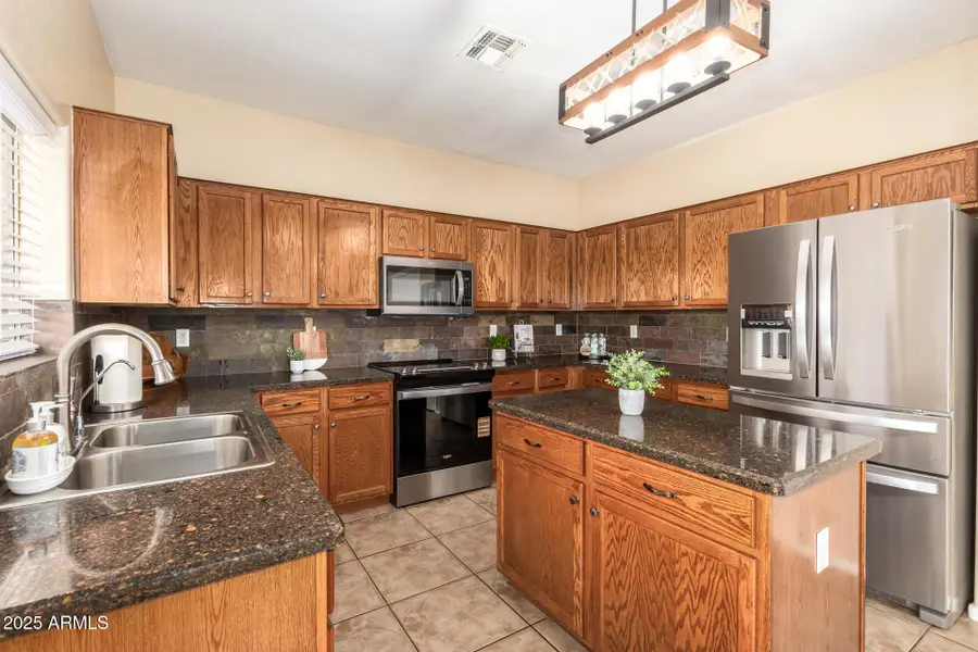 44014 W Mccord Drive, Maricopa, AZ 85138 - Image #2