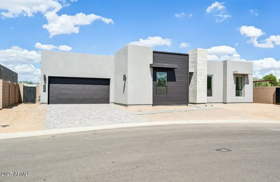 5768 E Rancho Caliente Drive, Deer Valley, AZ 85331 - Image #3