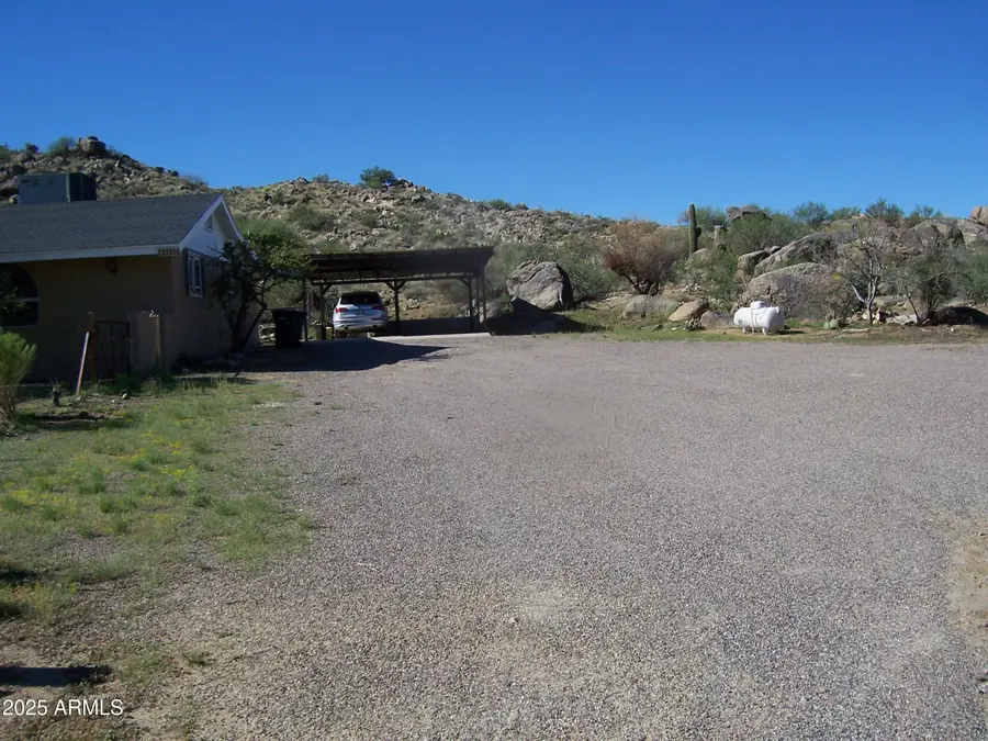 25230 S Gold Dollar Road, Congress, AZ 85332 - Image #3