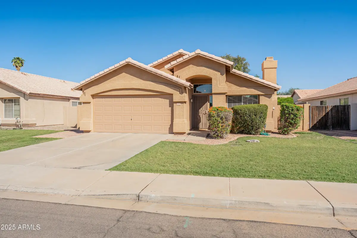 1046 W Tremaine Avenue, Gilbert, AZ 85233 - Image #1