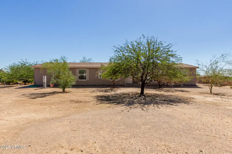 22615 W Montanoso Drive, Wittmann, AZ 85361 - Image #2