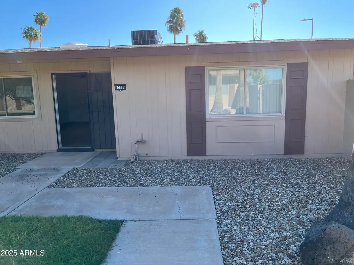 10889 W Santa Fe Drive, Sun City, AZ 85351 - Image #1