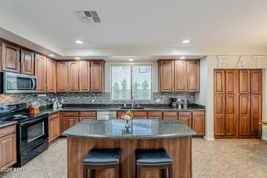 44022 N 43rd Drive, Deer Valley, AZ 85087 - Image #3