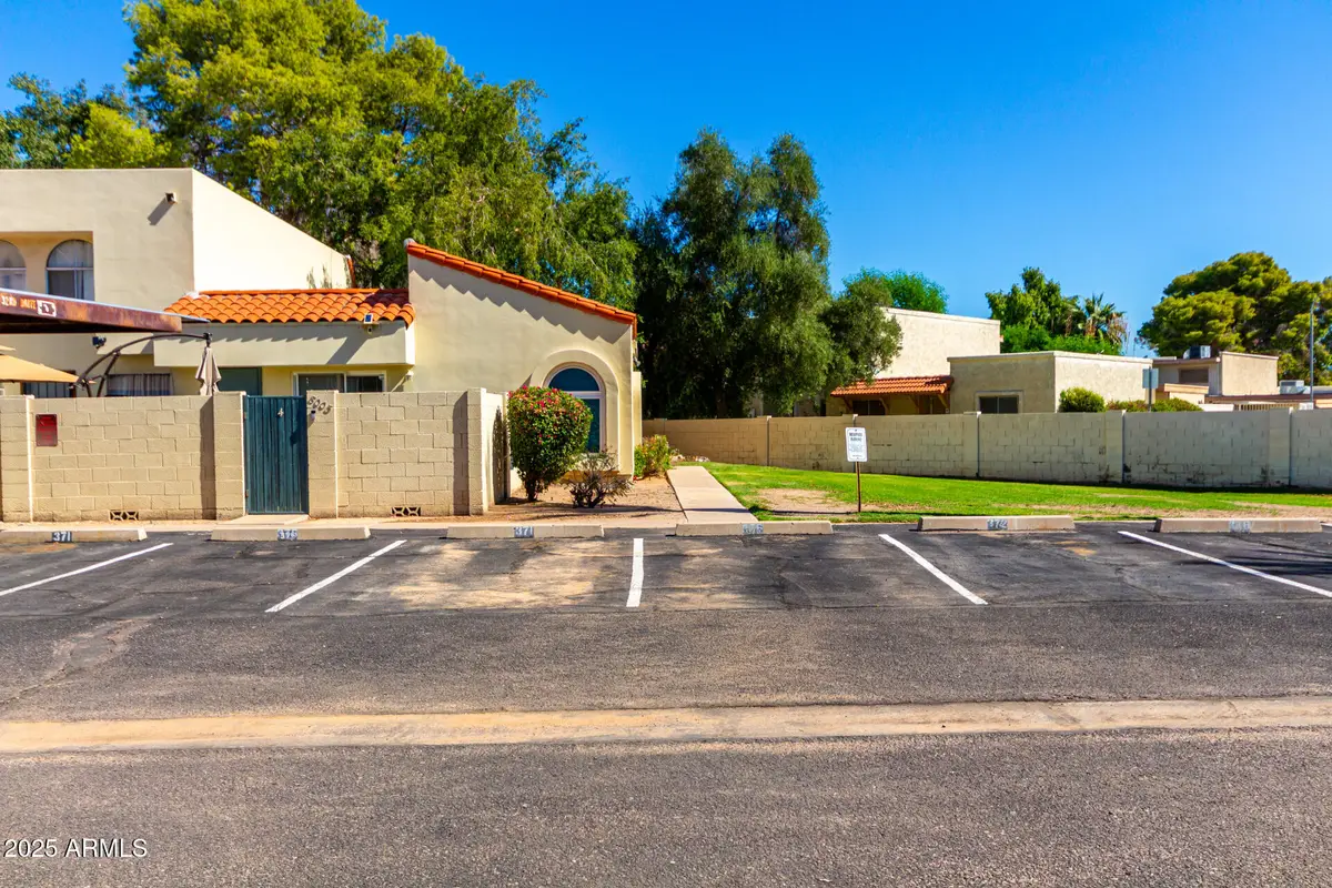 3203 W Loma Lane #3, Phoenix, AZ 85051 - Image #1