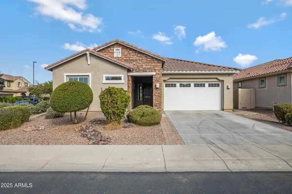 3518 E Walnut Road, Gilbert, AZ 85298