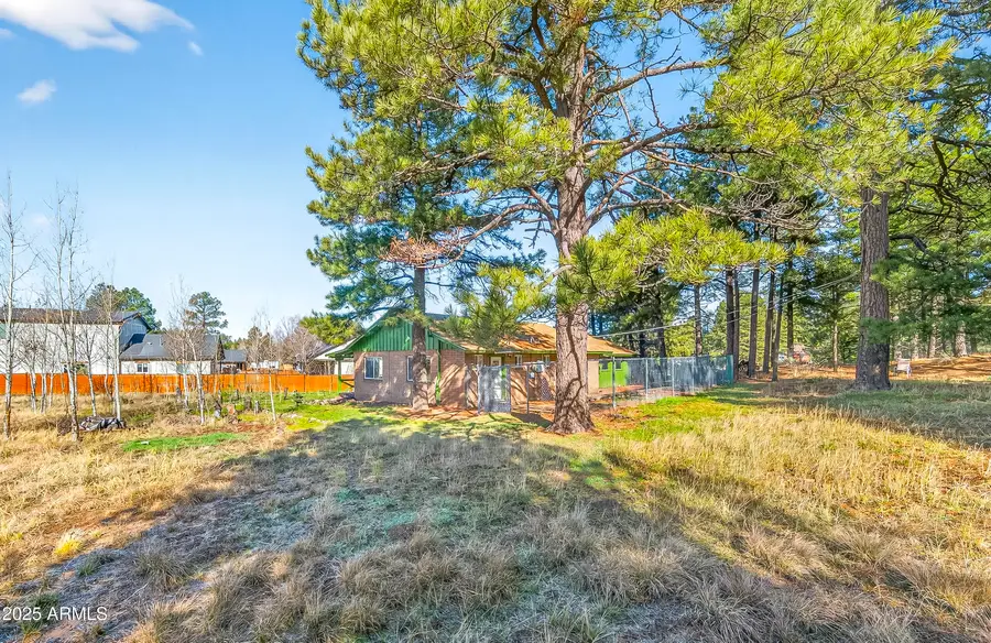 2283 E Chisholm Trail, Flagstaff, AZ 86005 - Image #3