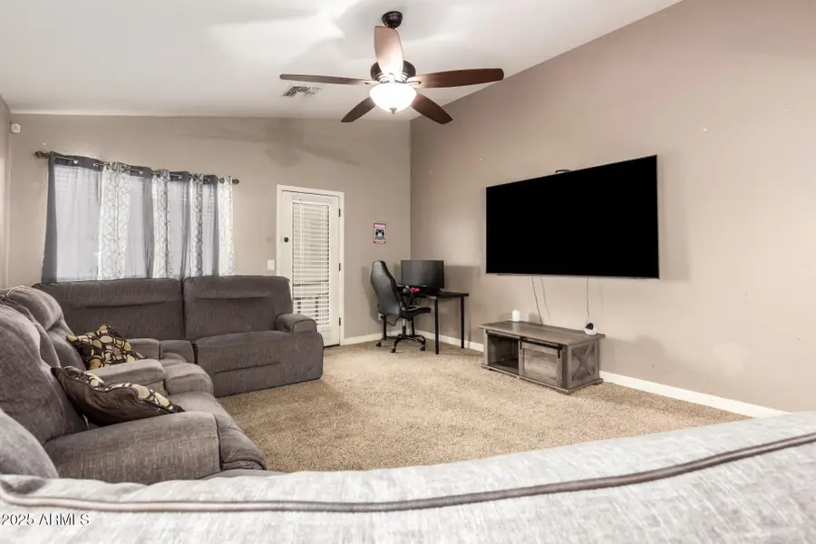 21686 W Hess Avenue, Buckeye, AZ 85326 - Image #3