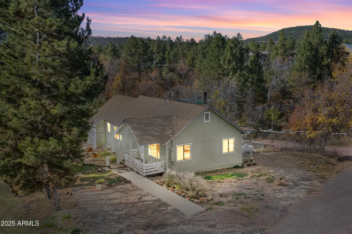 8096 W Parkinson Drive, Strawberry, AZ 85544 - Image #1