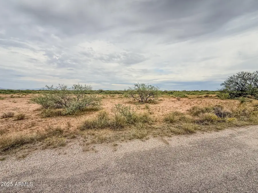 000 Tequila Trail #- 5, Benson, AZ 85602 - Image #2
