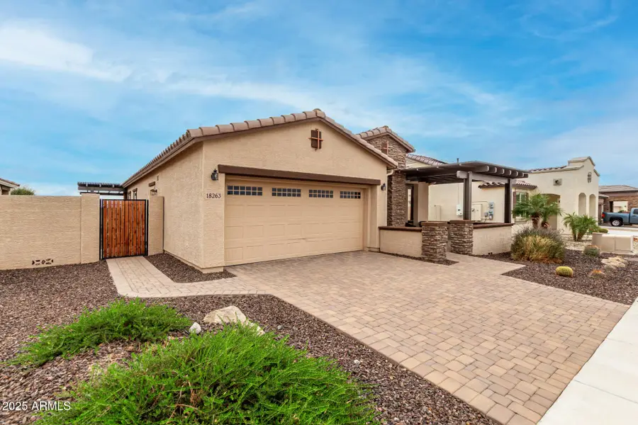 18263 W Cedarwood Lane, Goodyear, AZ 85338 - Image #2