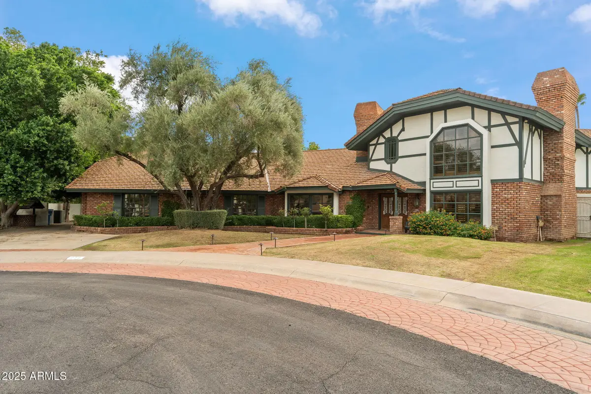 211 W Kaler Drive, Phoenix, AZ 85021 - Image #1