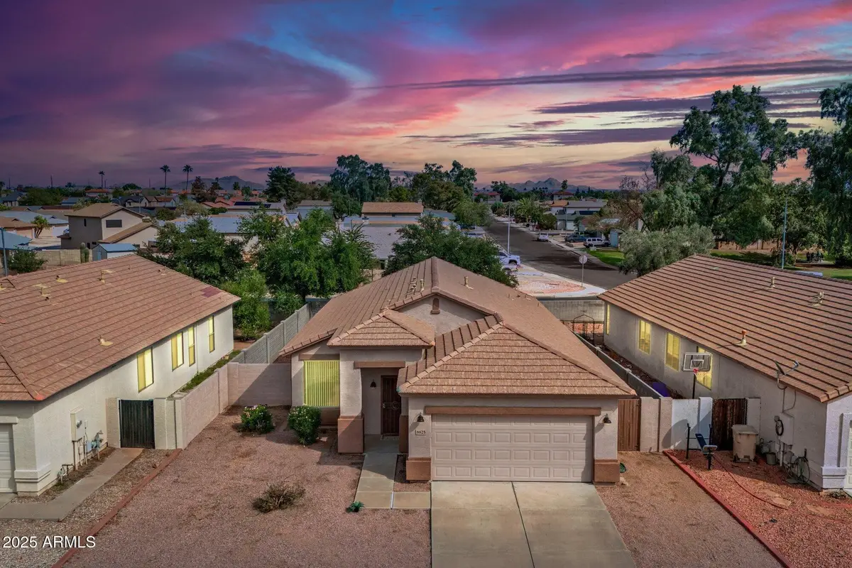 8825 N 65th Drive, Glendale, AZ 85302 - Image #1