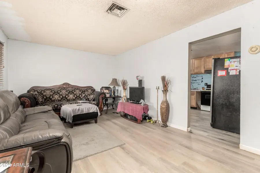 5001 S 19th Drive, Phoenix, AZ 85041 - Image #2