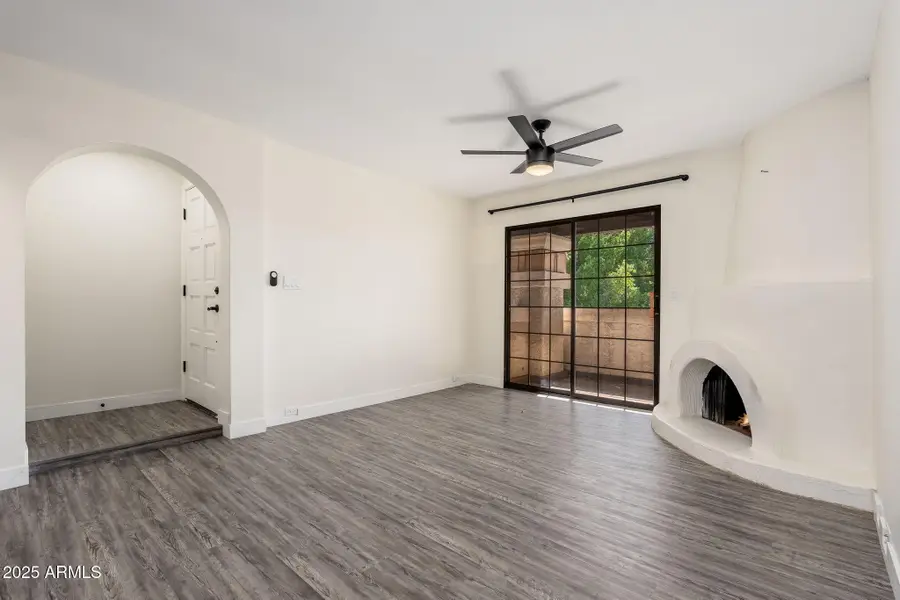 7557 N Dreamy Draw Drive #219, Phoenix, AZ 85020 - Image #2