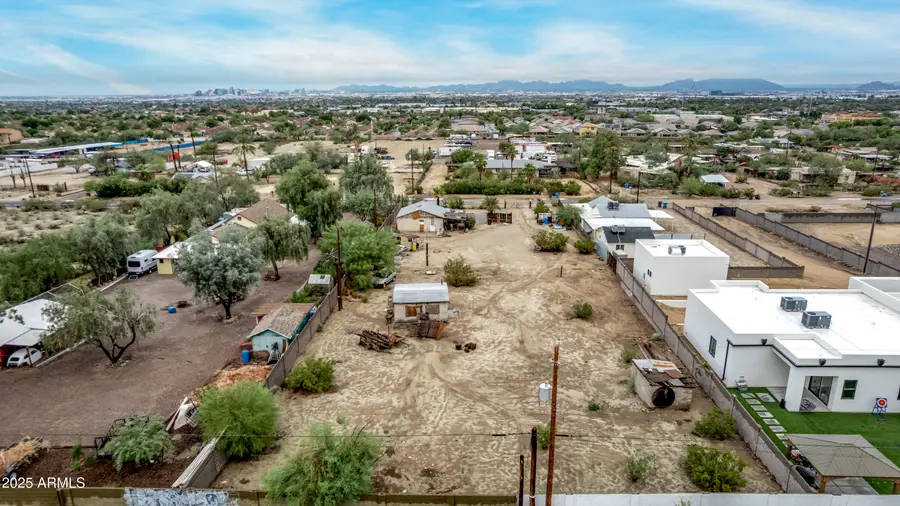 2237 E Desert Lane, Phoenix, AZ 85042 - Image #3