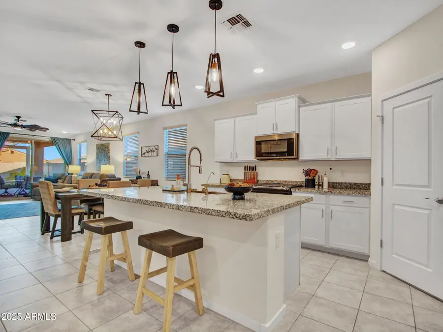 19916 W Badgett Lane, Citrus Park, AZ 85340 - Image #3