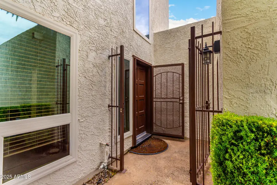 11615 N 40th Way, Phoenix, AZ 85028 - Image #3