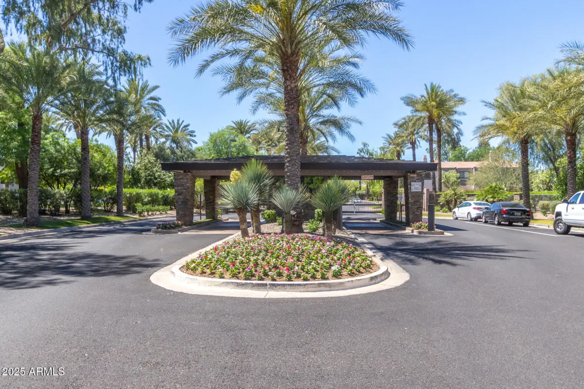 7700 E Gainey Ranch Road #102, Scottsdale, AZ 85258 - Image #1
